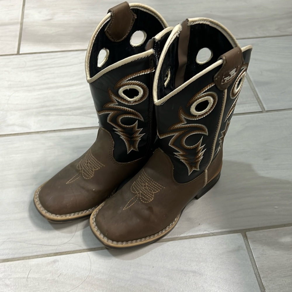 Kids cowboy boots